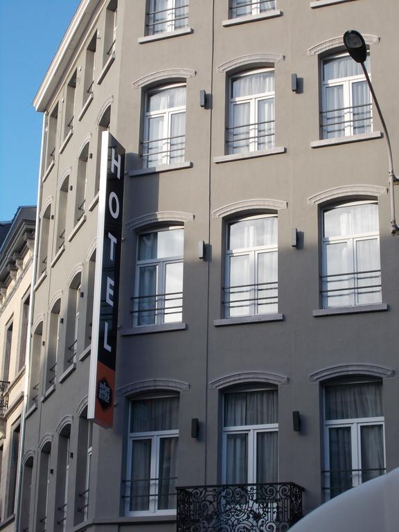 Urban City Centre Hostel Brussel Bagian luar foto
