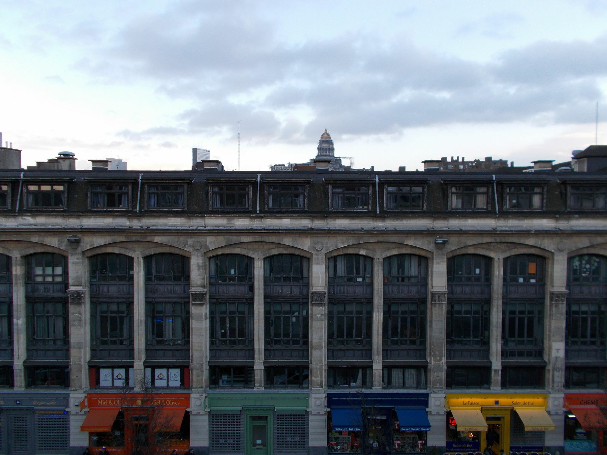 Urban City Centre Hostel Brussel Bagian luar foto